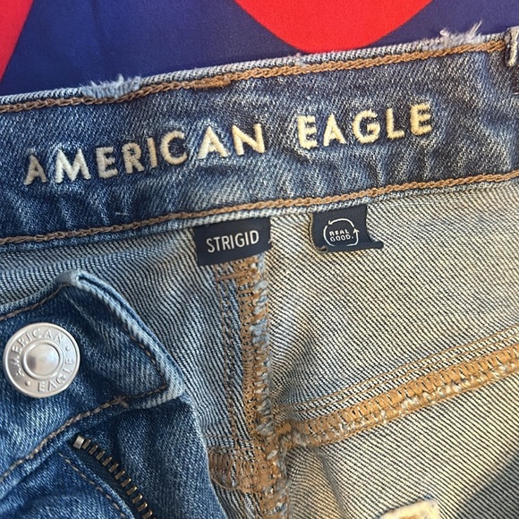Excellent Condition 2 Lucky Brand jeans and 1 American Eagle Jeans - Picture 7 of 11